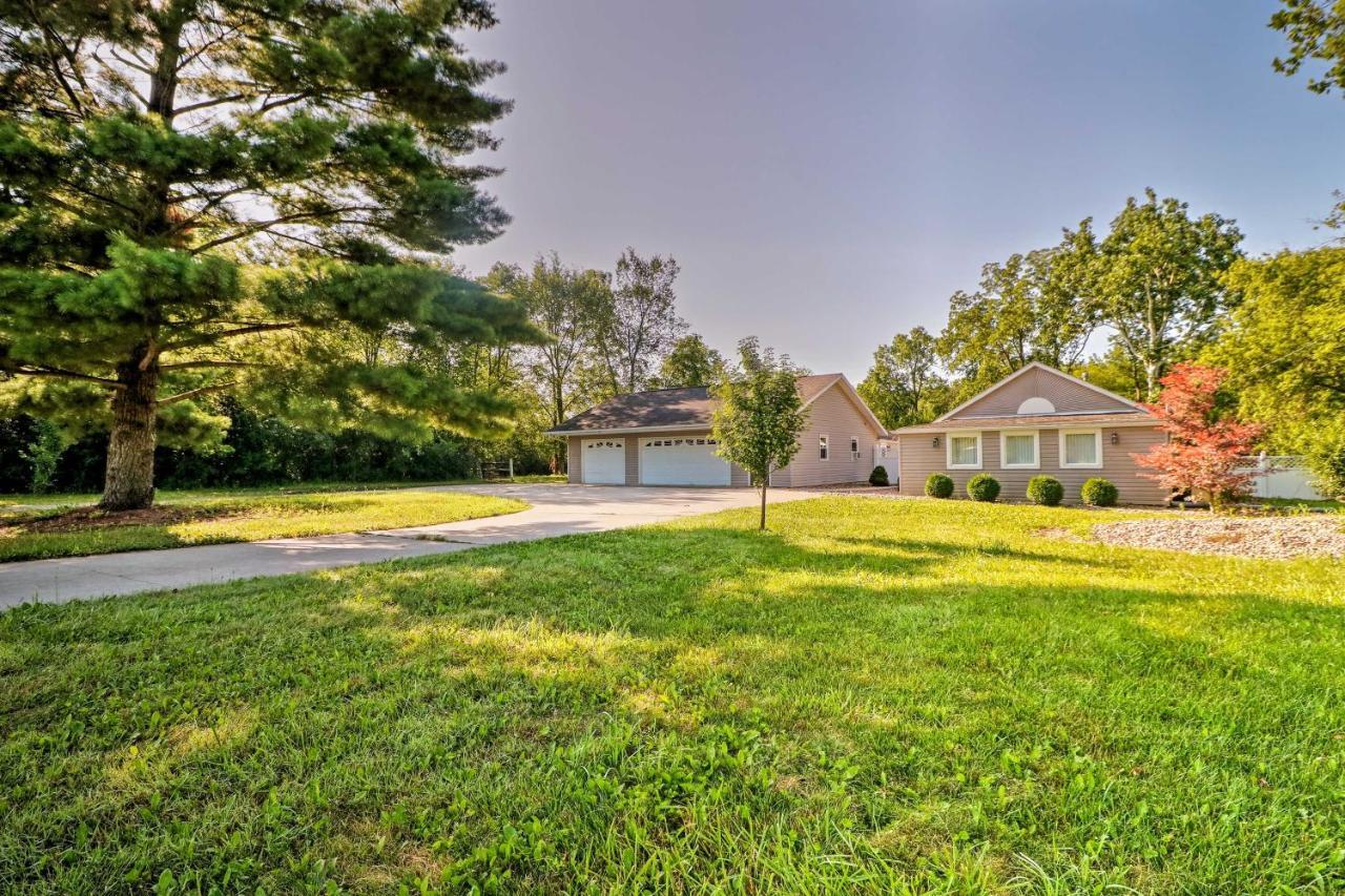 Ottawa Lake Home With Bbq And Patio, 15 Mi To Toledo Sylvania Экстерьер фото